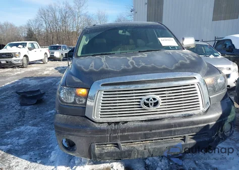 2013 Toyota Tundra Limited 5.7L V8 z USA, uszkodzony, nr VIN 5TFHW5F15DX291235